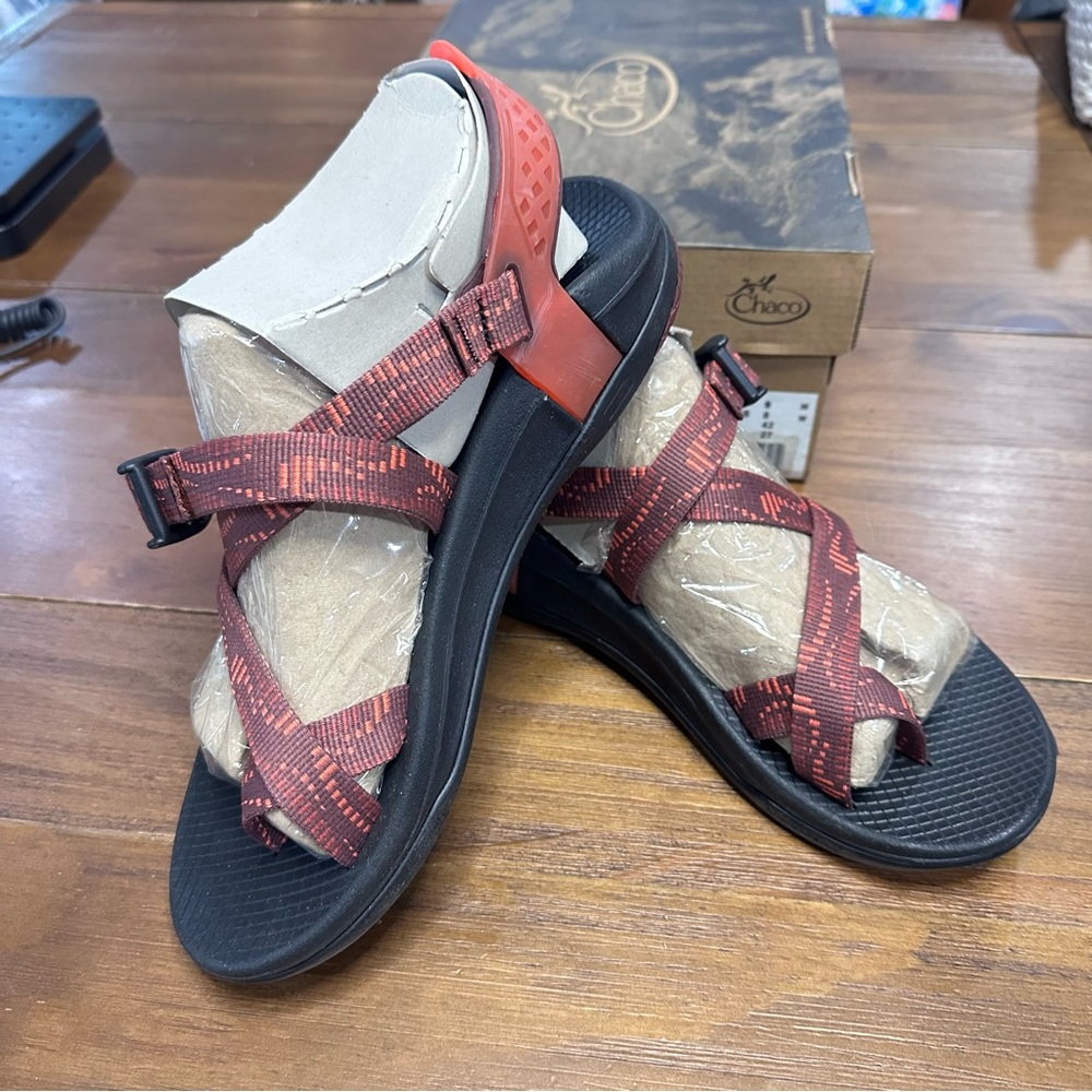 Chaco ZCanyon 2 Sandals Mens‎ M9 Vapor Port Rouge Red Black Outdoor Hiking NIB